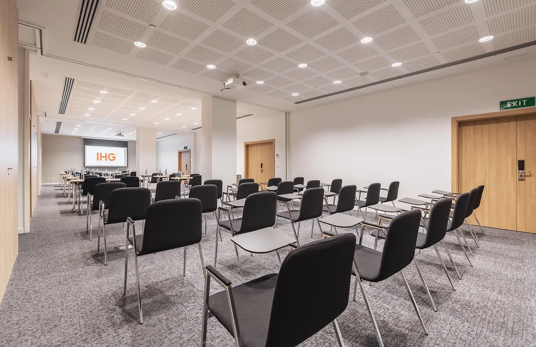 Holiday Inn Barcelona - Sant Cugat By Ihg-1