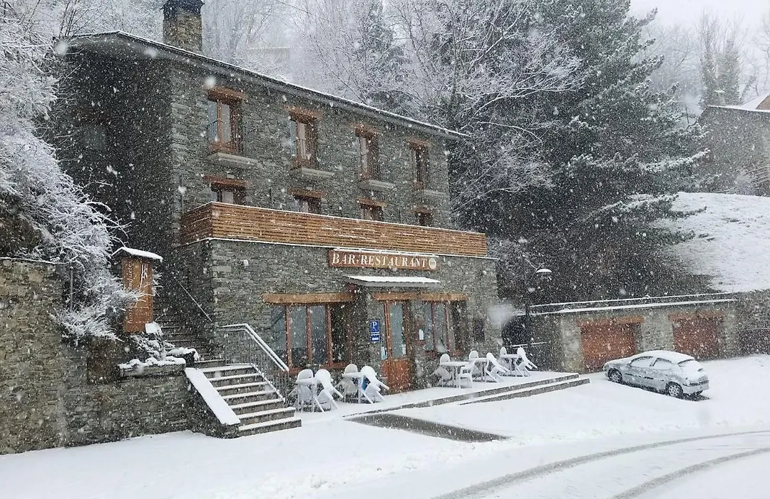 Hostal Les Roquetes-1