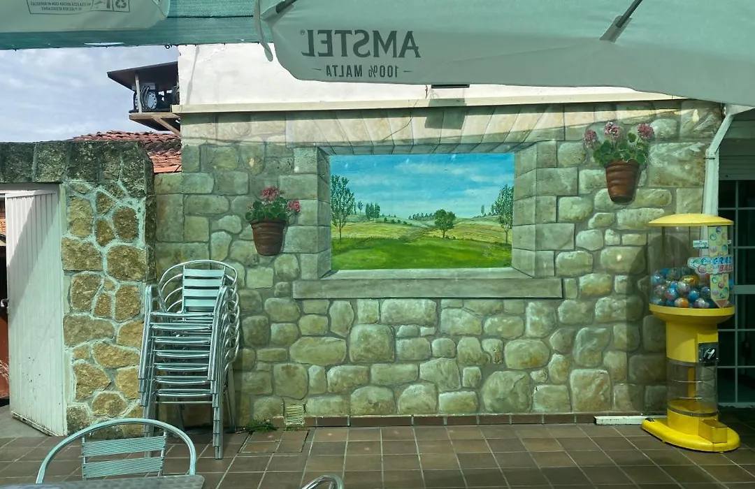 Hostal Restaurante Río Ubierna-1