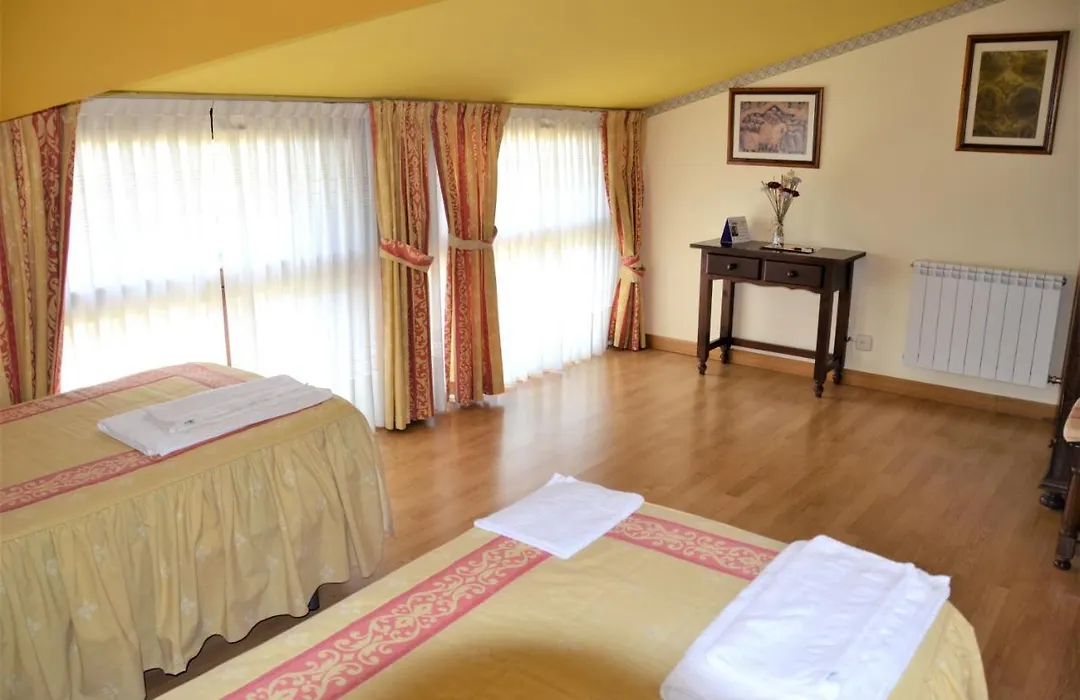 Hostal Infanta Doña Leonor-1