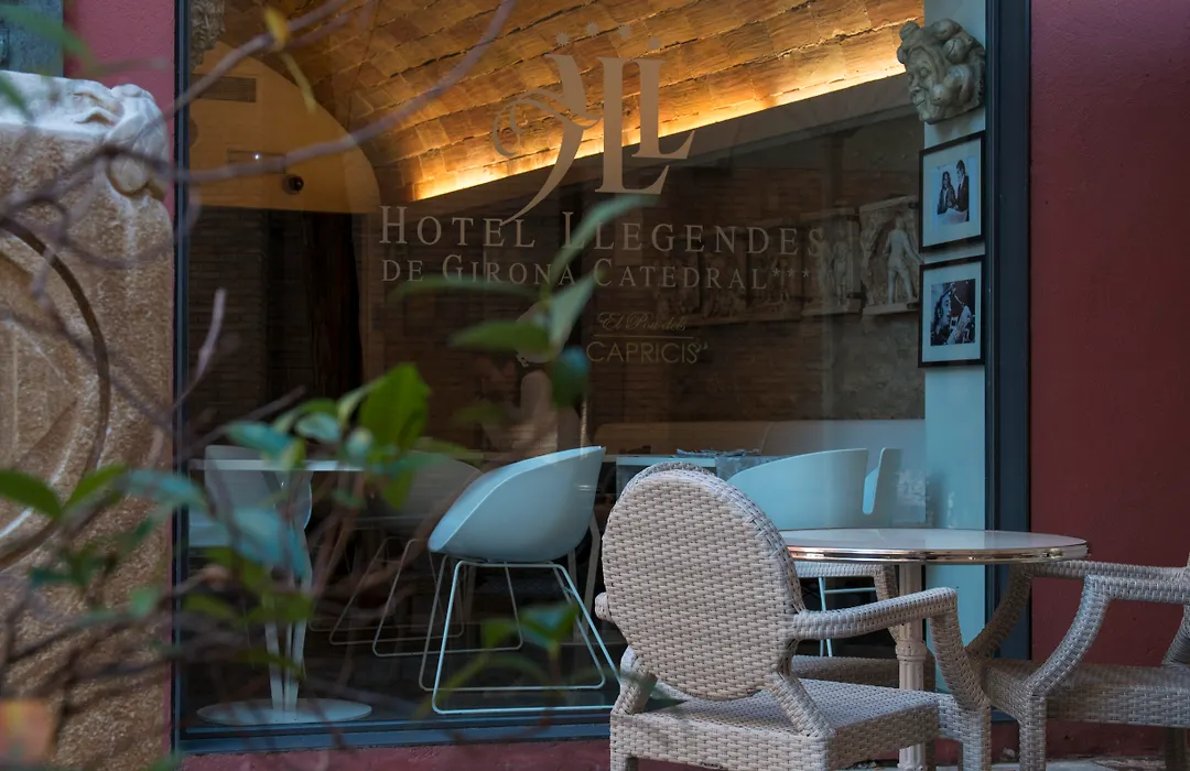 Hotel Museu Llegendes De Girona-1