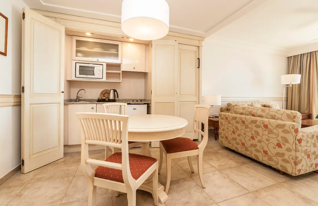 Insotel Punta Prima Prestige Suites & Spa-1
