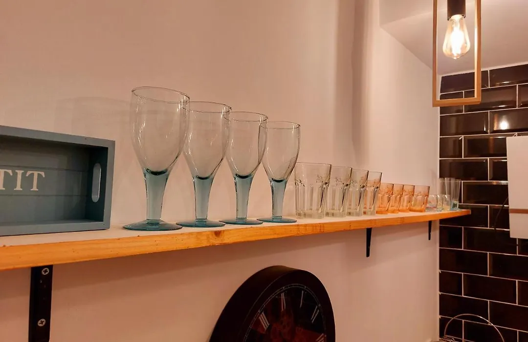 Apartamento Completo Distancia 350M Chamartin-1