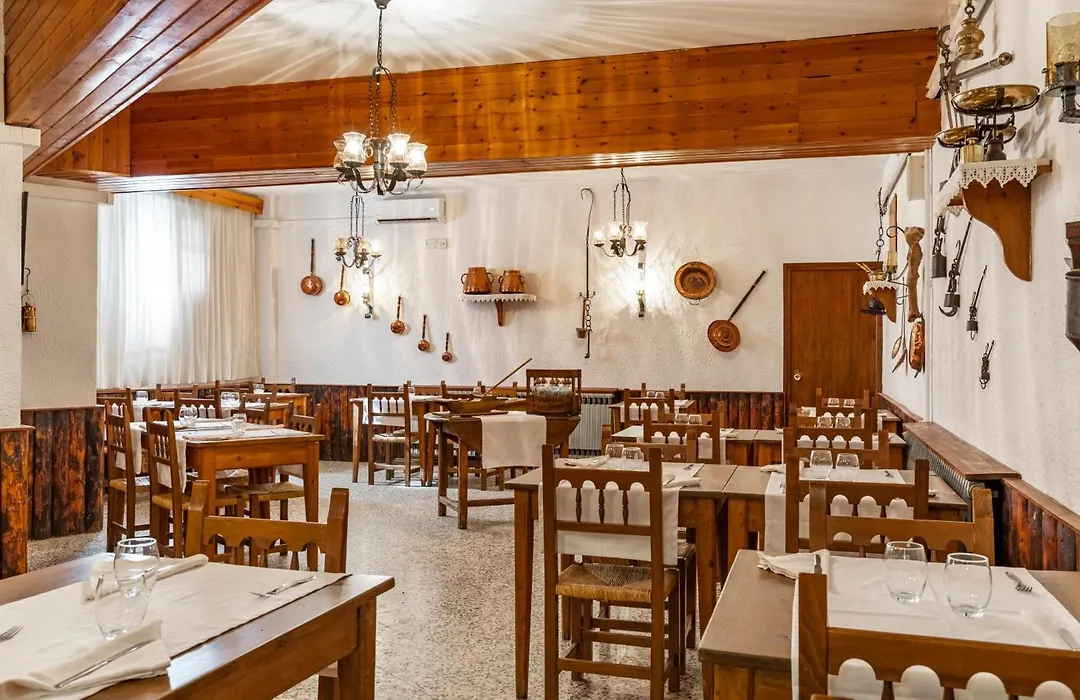 Hotel Marxant-1
