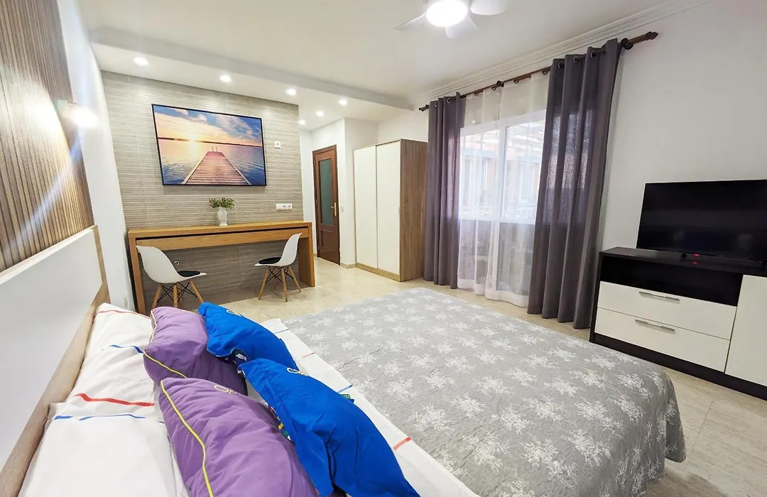 Happy Room-1