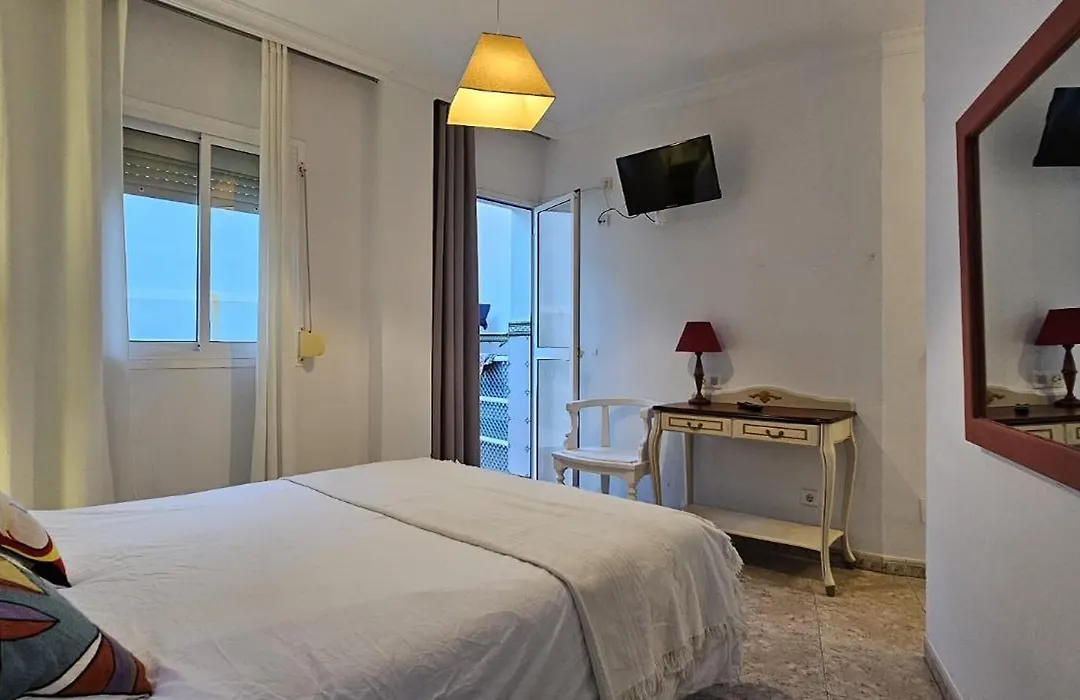 Hostal Boutique Luna De Nerja Olive Oil Free Degustation & Sale-1