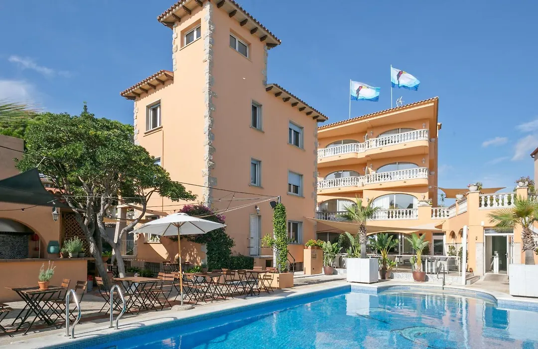 Van Der Valk Hotel Barcarola-1