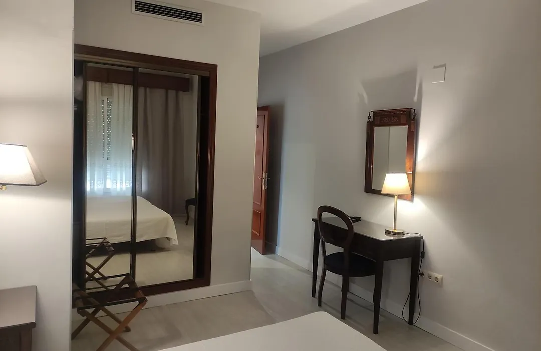 Hotel Iberia Plaza América-1