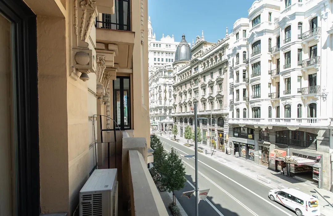Suites You Gran Vía-1