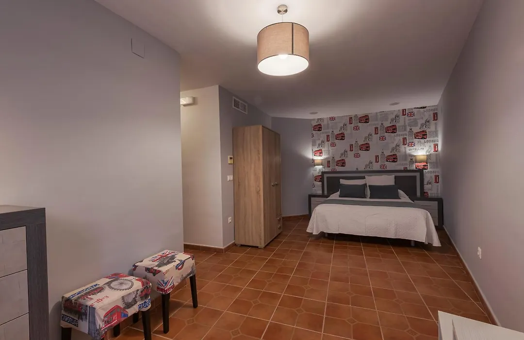 Hostal El Griel NO DISPONEMOS DE RECEPCIÓN FÍSICA-1