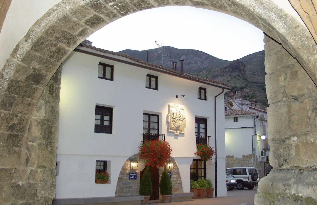 Casa Rural Las Pedrolas-1