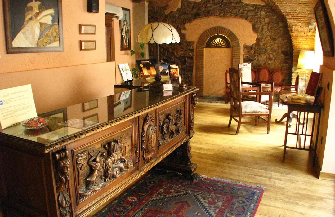 Hotel Don Carlos Cáceres-1