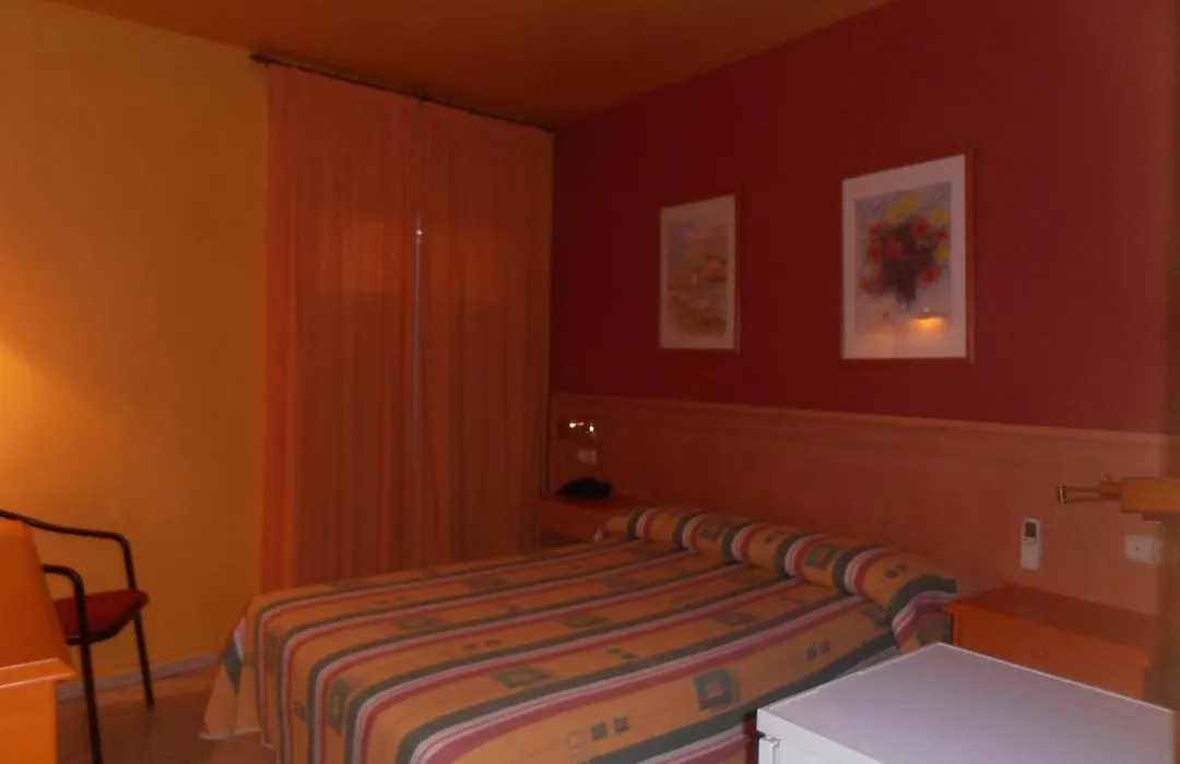 Hostal Carlos III-1