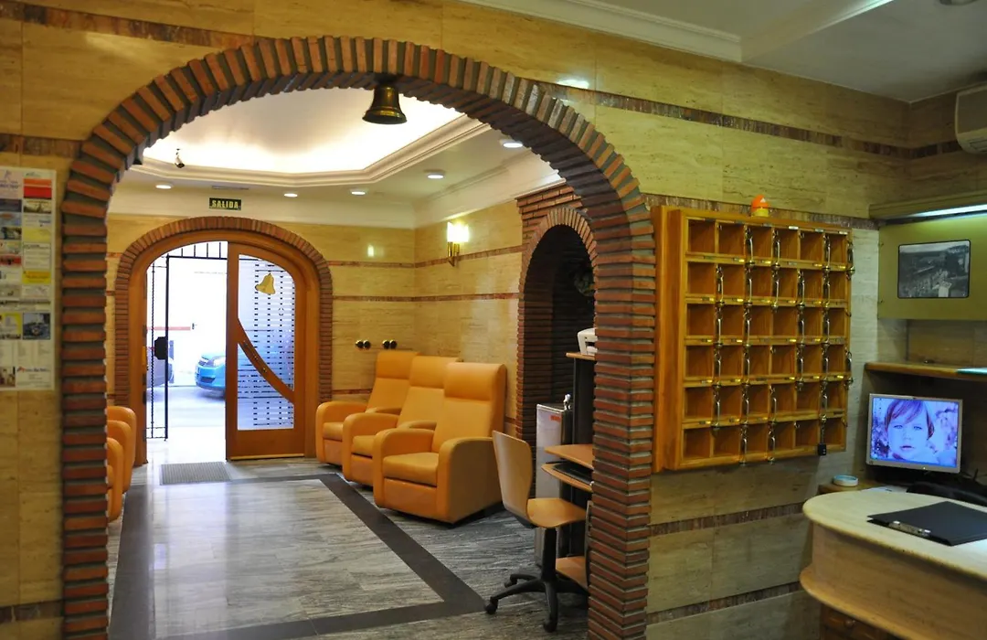 Hostal la Campana-1