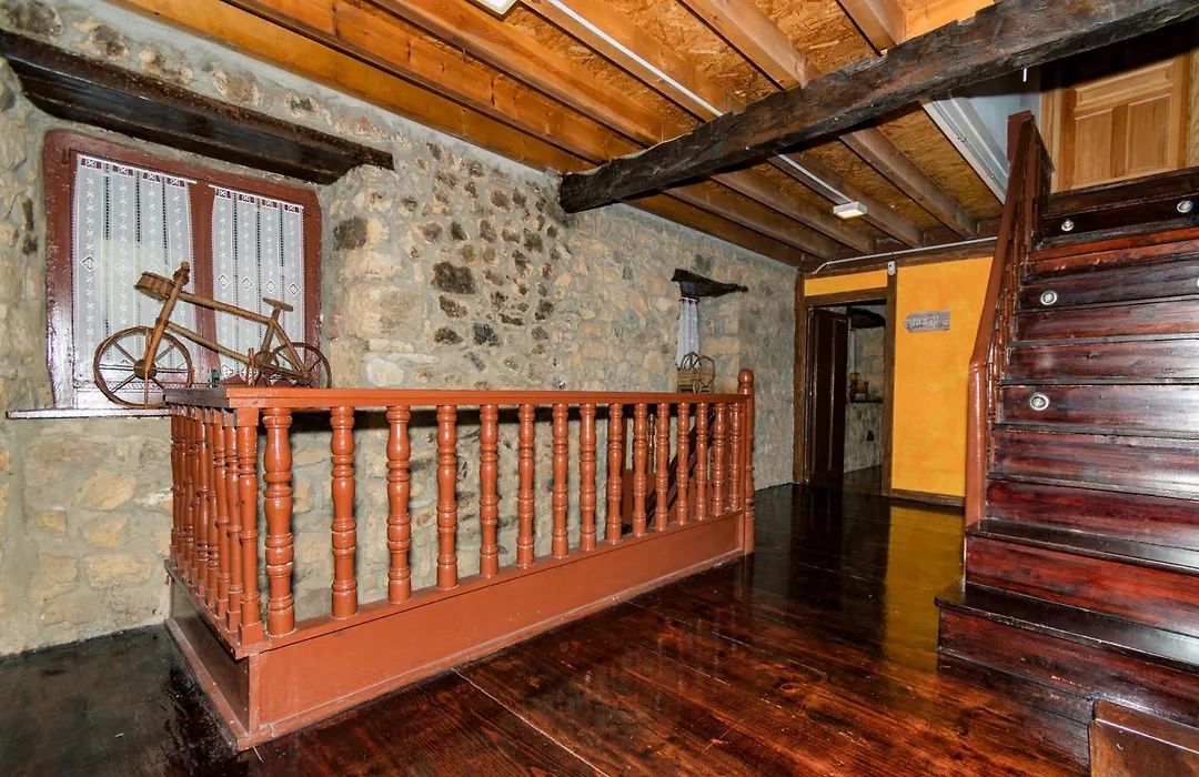 Albergue Santa Marina-1