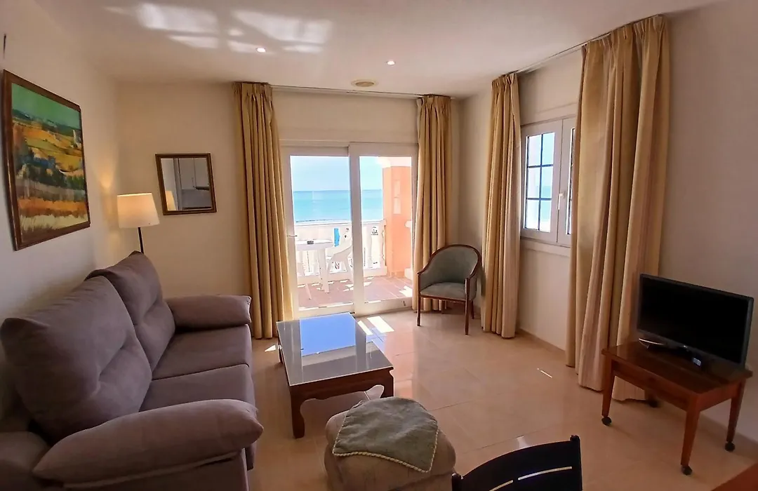 Lloyds Beach Club-1