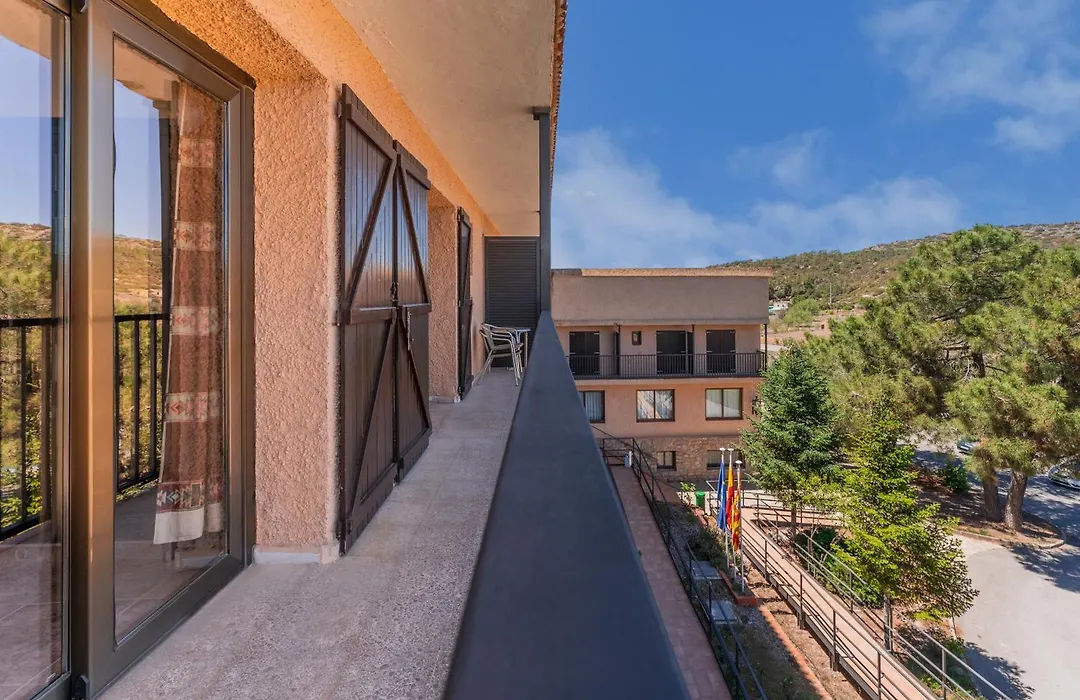 Hotel Mora-1