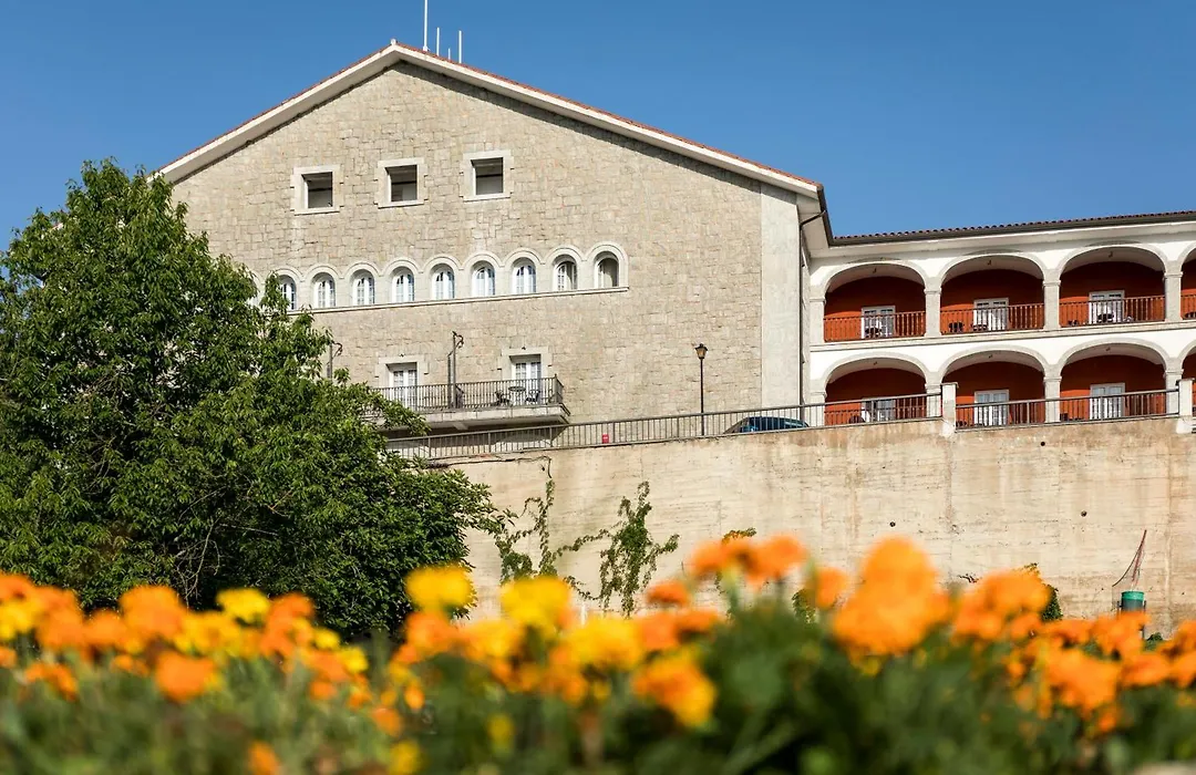 Parador de Vic-Sau-1