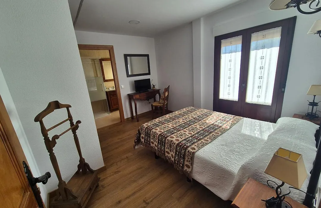 Hostal Rio Almar-1