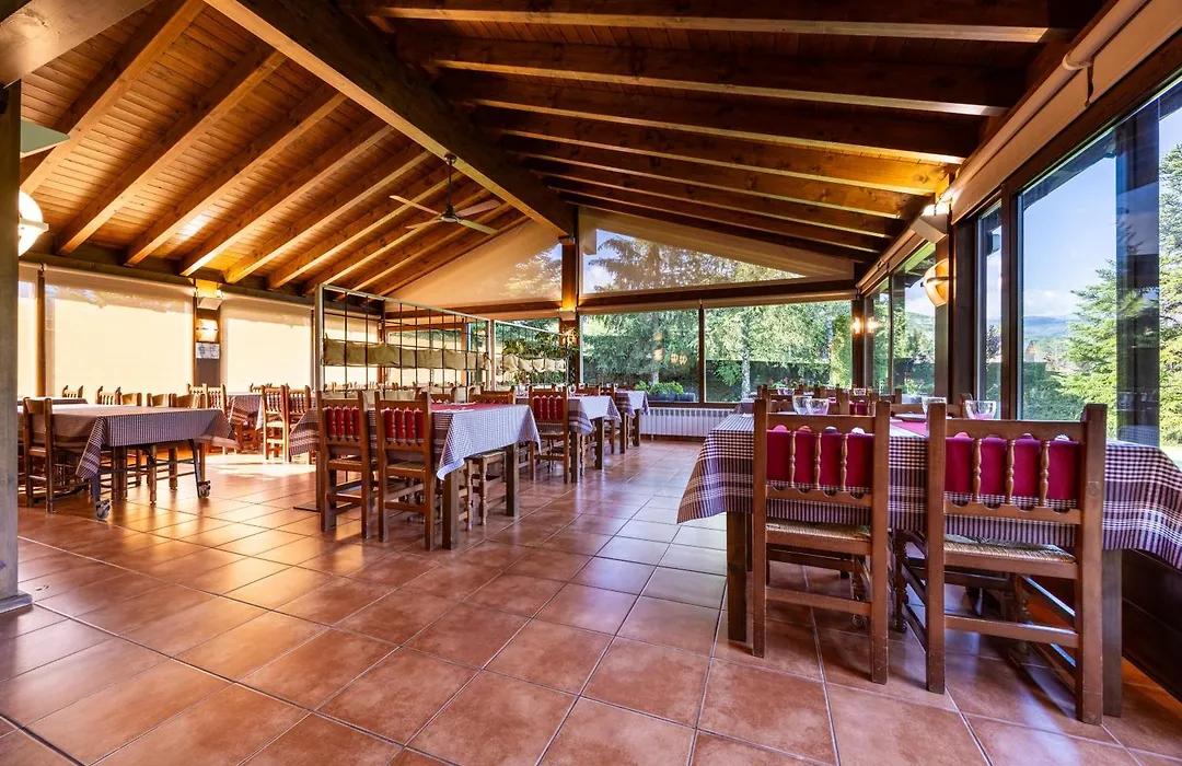 Hotel Pla del Pi-1