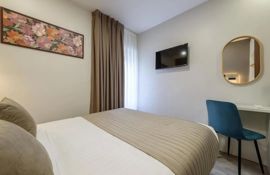 Hostal Sun Gate-1