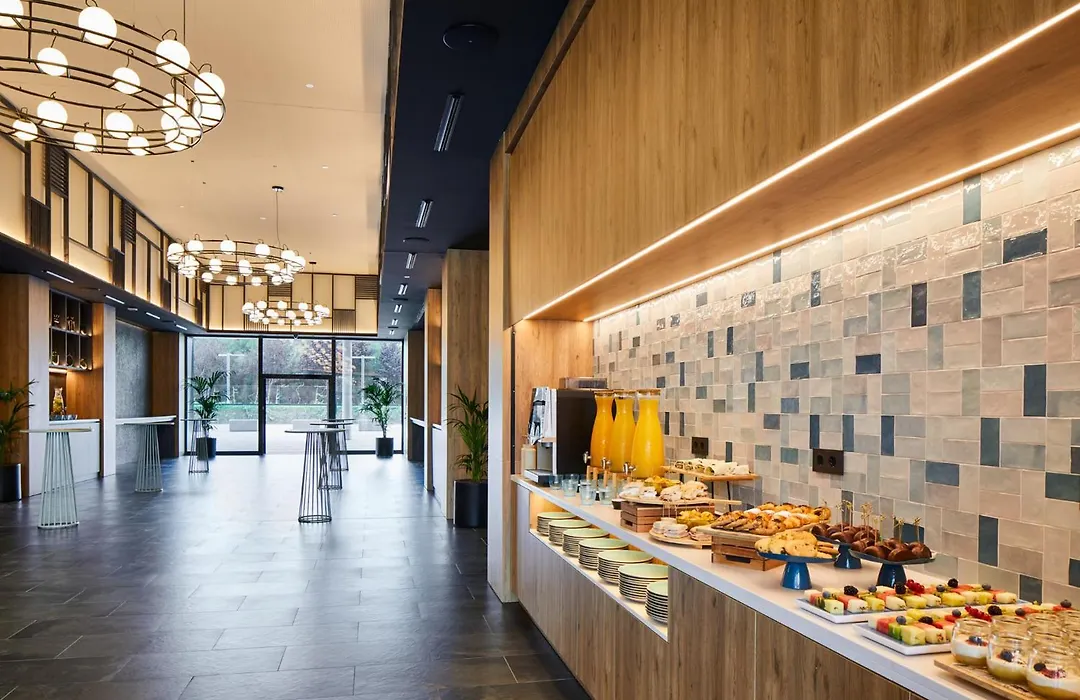 Four Points By Sheraton Barcelona Airport-1