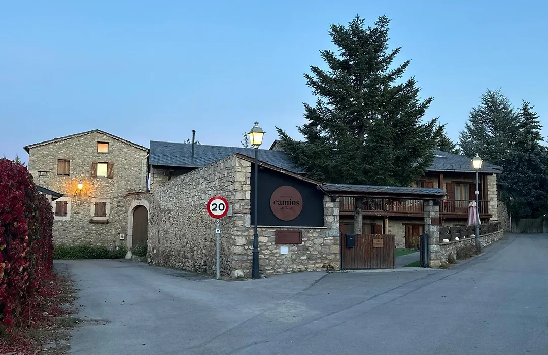 Hotel Cal rei de Talló-1