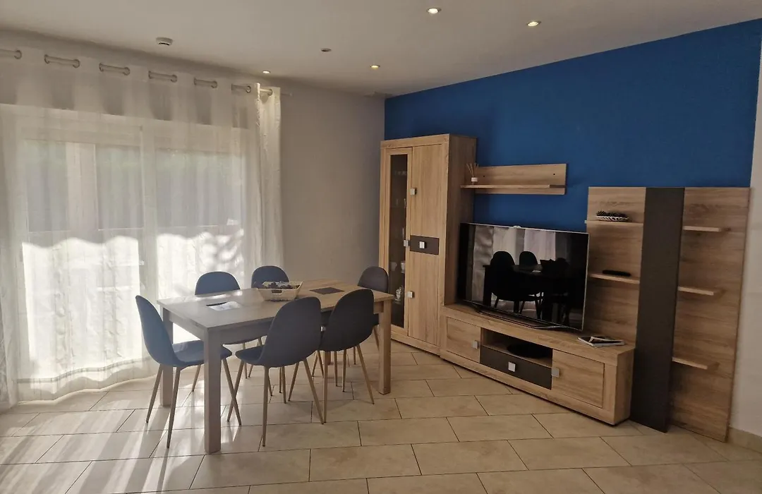 Apartamentos Cala Azul La Móra-1