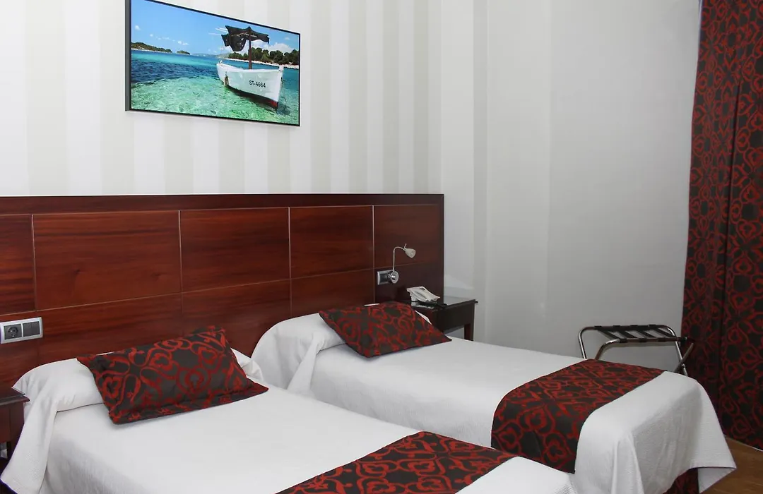 Hotel LB Lebrija by MA 22 Puntos-1