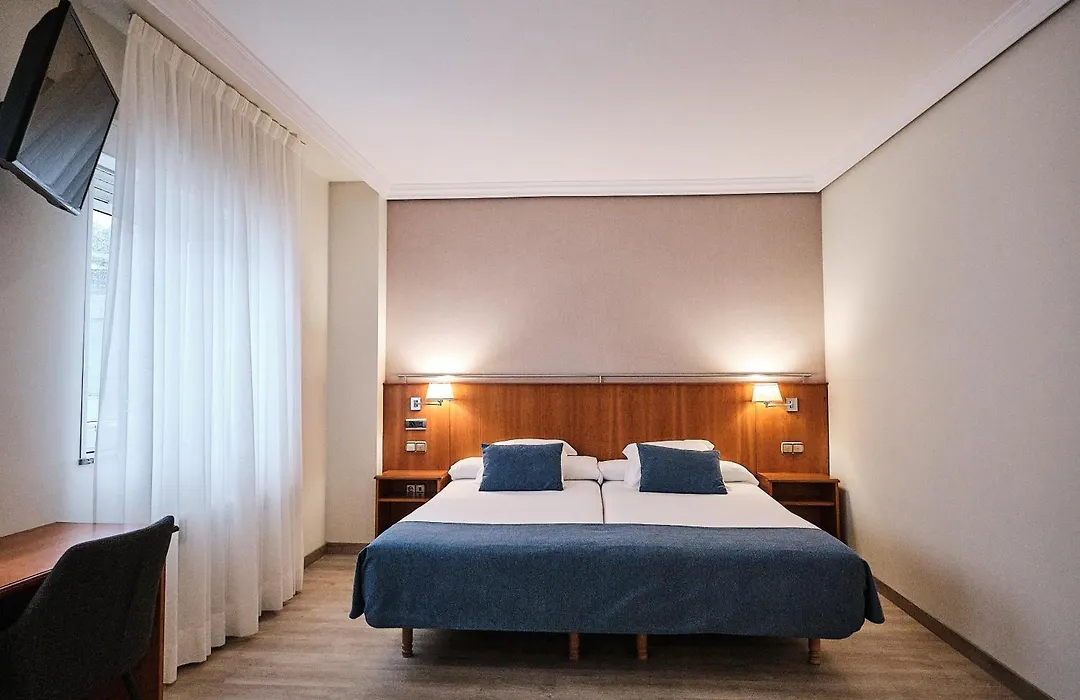 Hotel Ciudad de Compostela-1