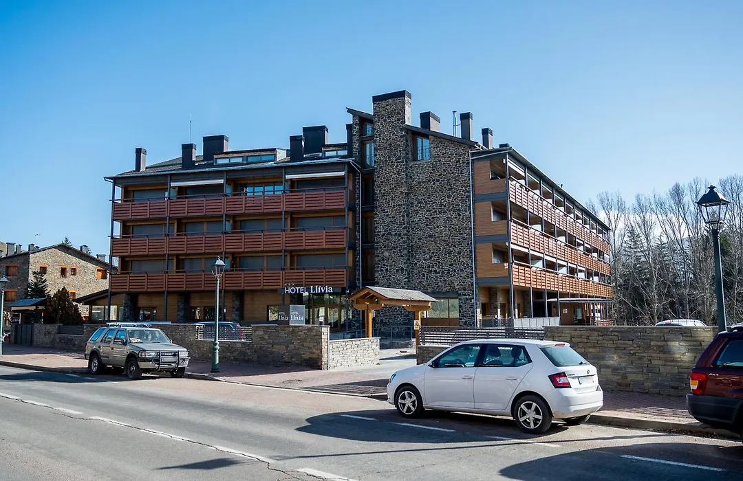 Hotel Llivia-1