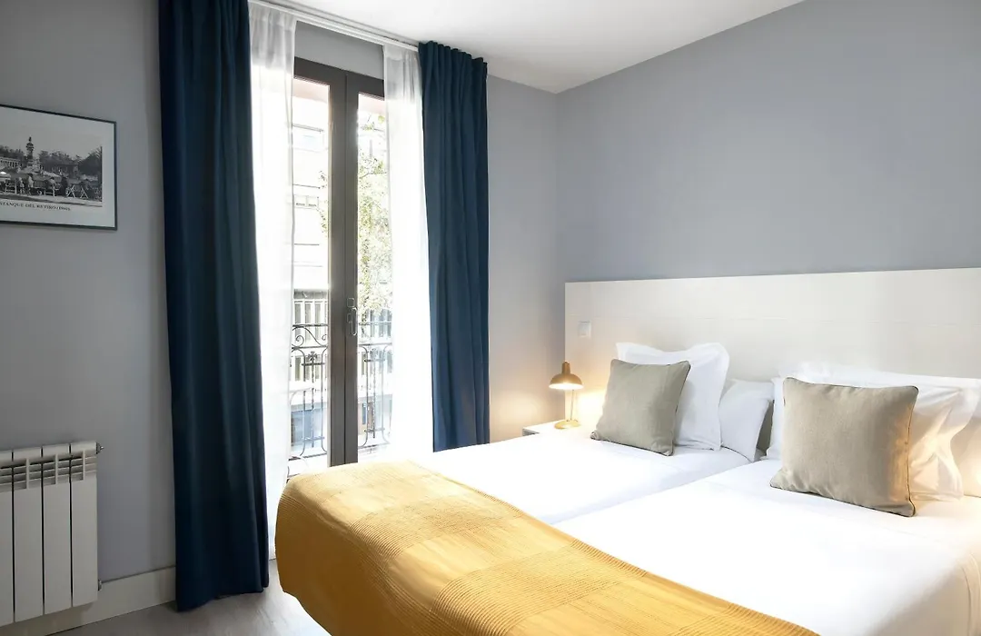 8Rooms Madrid, Smart Self Check-In Rooms-1