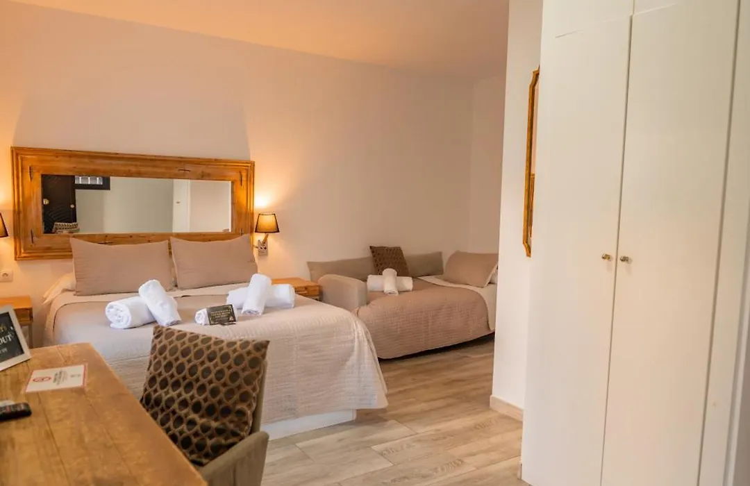 Center Suites San Eloy-1