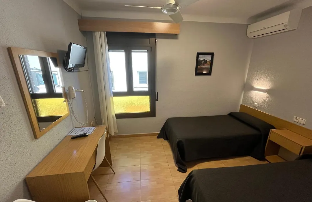 Hostal Tarrés-1