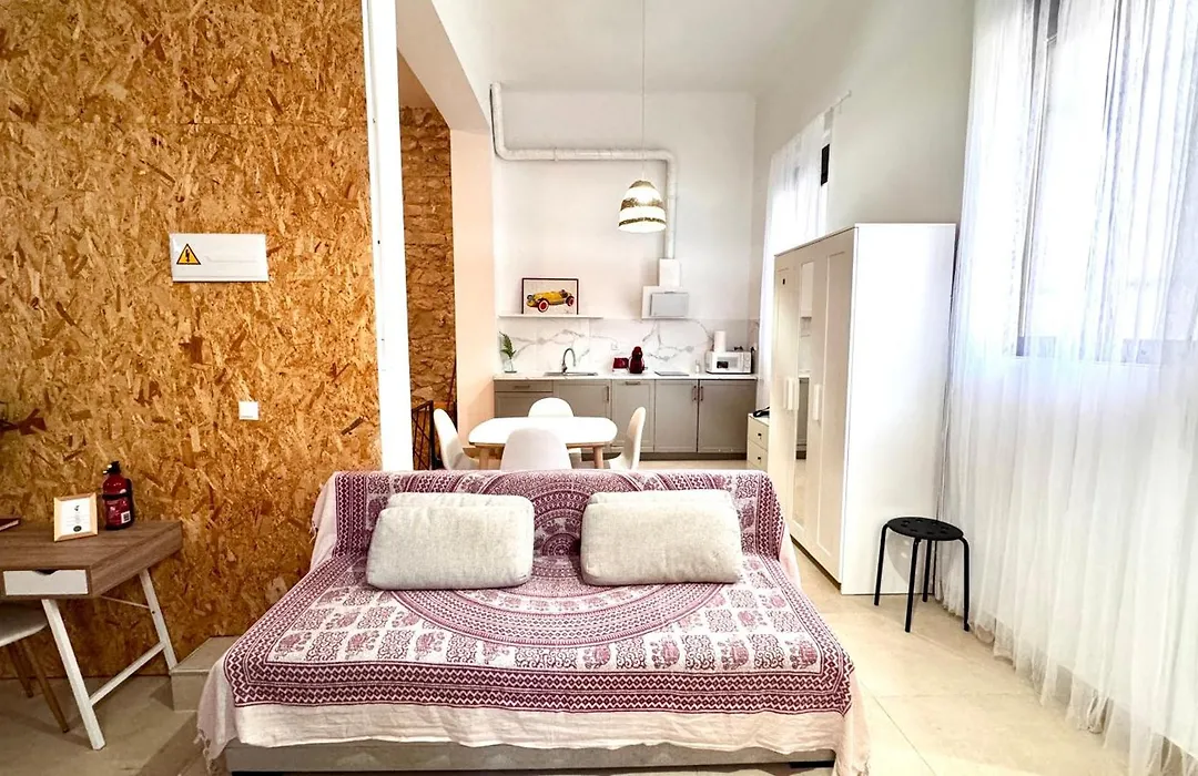 Soho Boho Apartments - With Sunny Rooftop Terrace And Fiber Optic Internet-1
