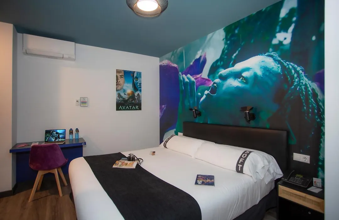 Casual Del Cine Valencia By Casual Hoteles-1