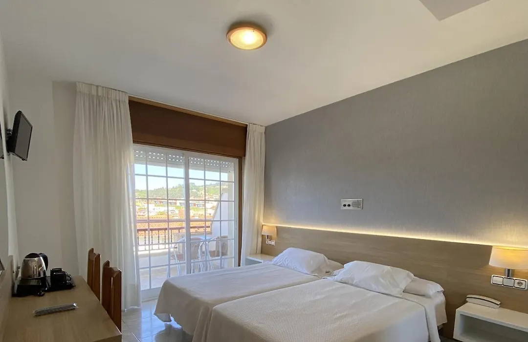 Hotel Riveiro II-1