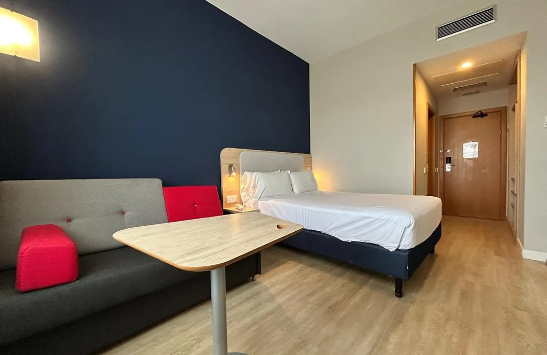Holiday Inn Express Ciudad De Las Ciencias By Ihg-1
