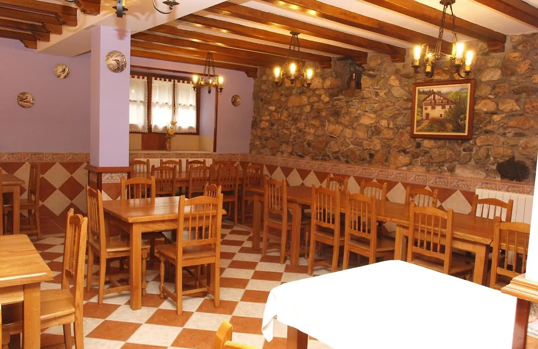 Hostal Rural Onbordi-1
