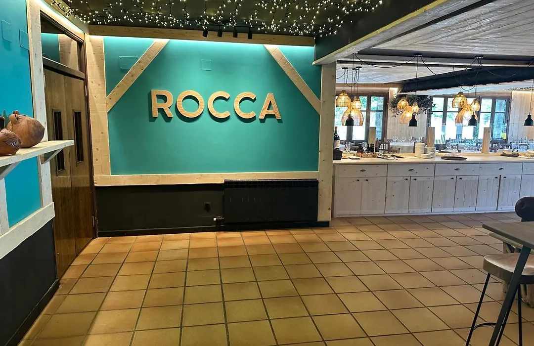 Roca Nevada Resort-1