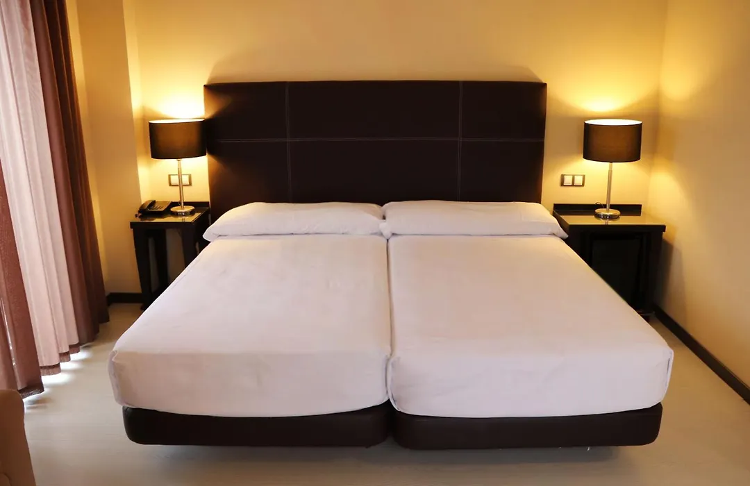Hotel Real Balneario Carlos III-1
