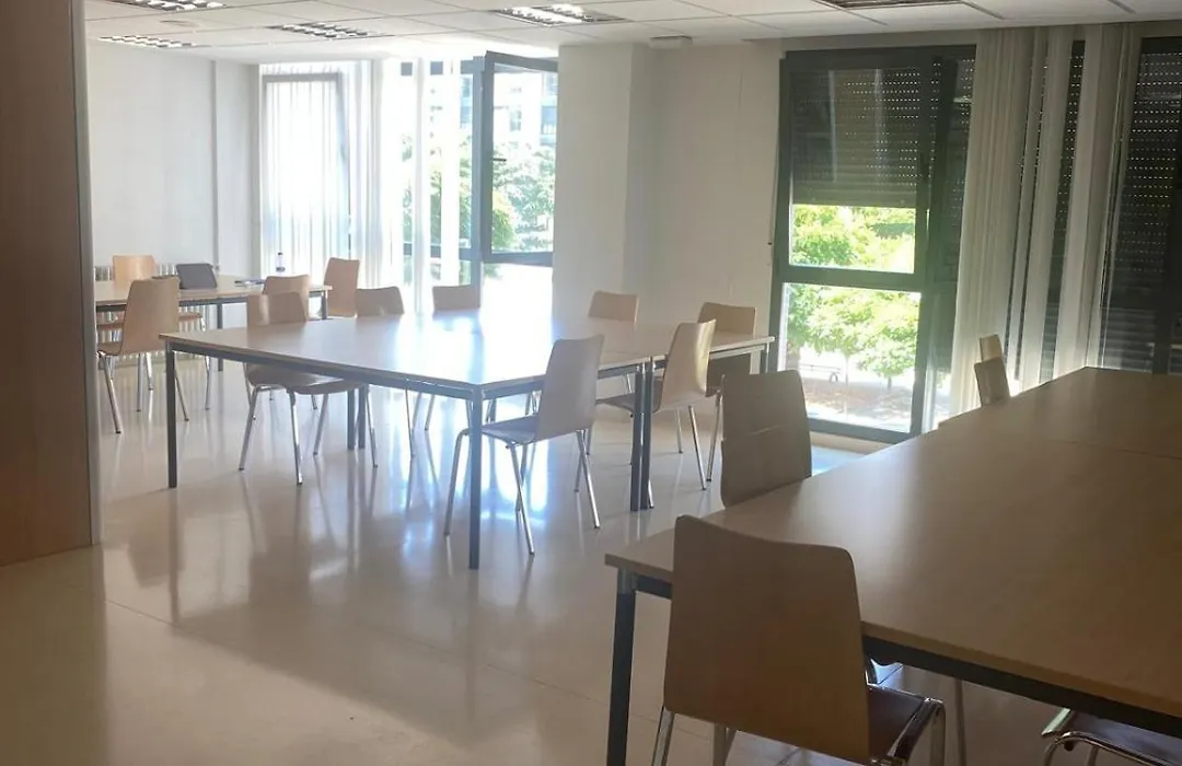 Residencia Universitaria MIRESI BURGOS SAGRADO CORAZON-1