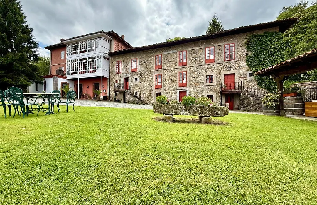 Hotel Palacio de Libardon-1