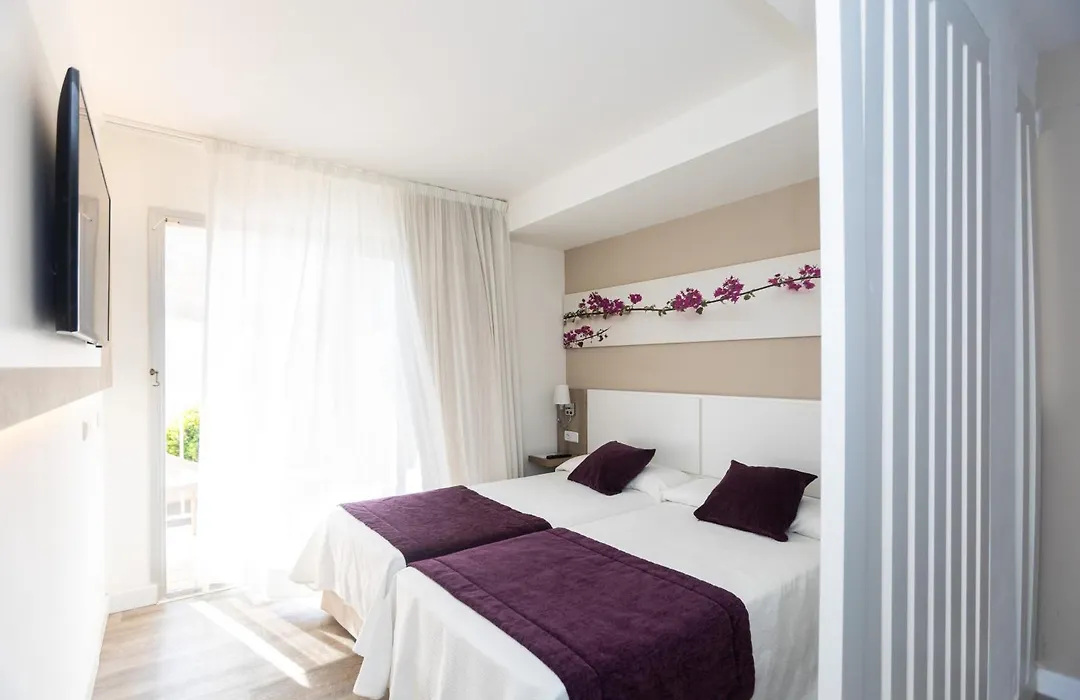 Hotel Brisa Marina (Adults Only)-1