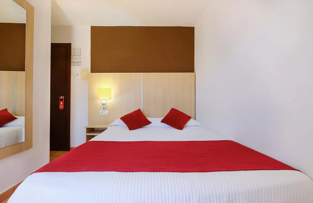 Azuline Hostal Marino-1