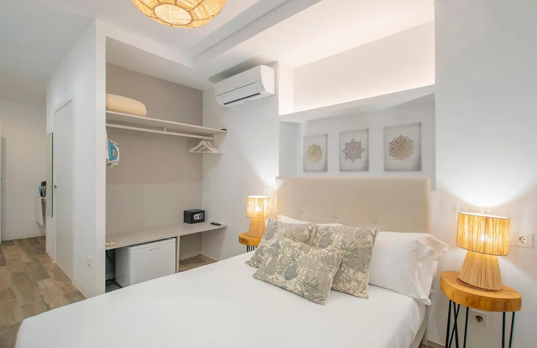 Hostal Perla Blanca Altea-1