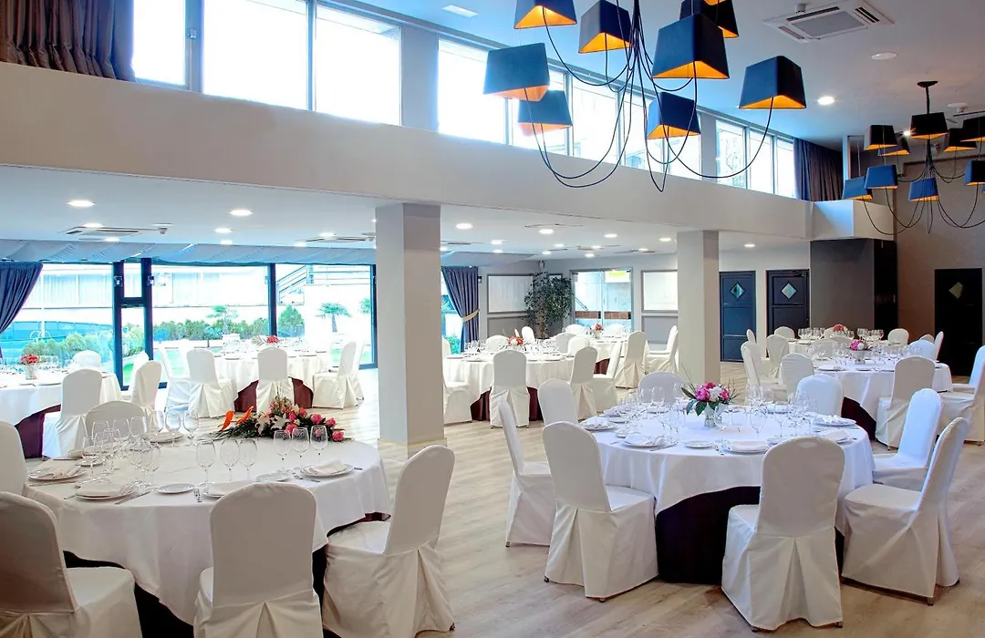 Hotel Tres Reyes Pamplona-1