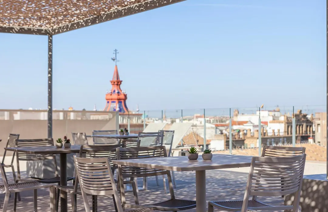 Hotel Macià Sevilla Kubb-1