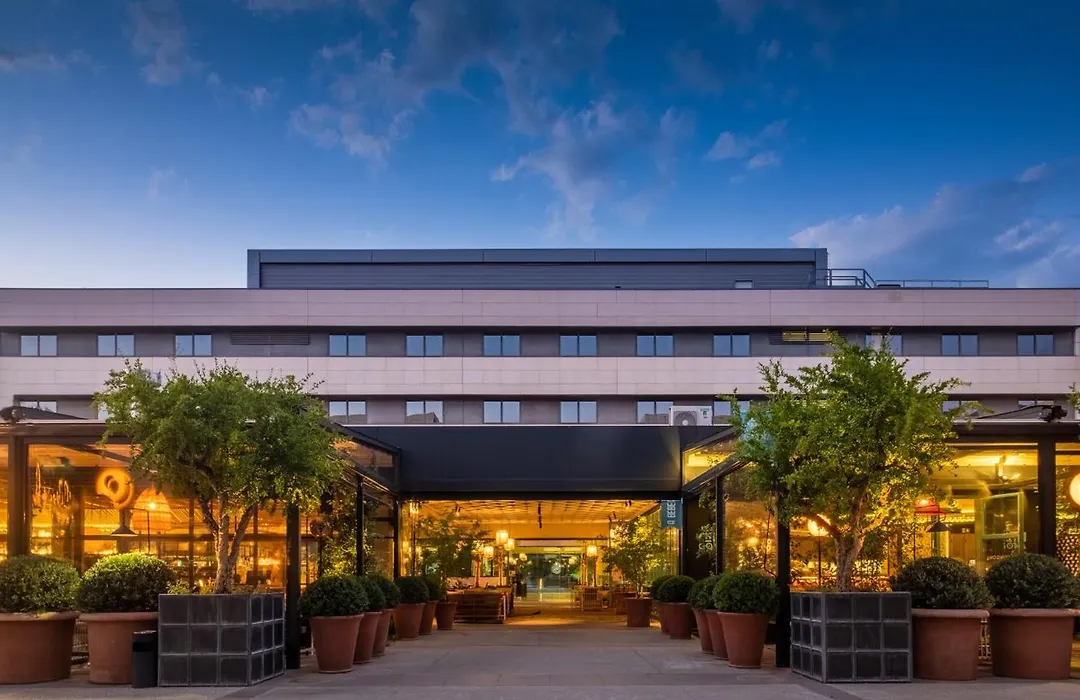 Aravaca Village Hotel-1