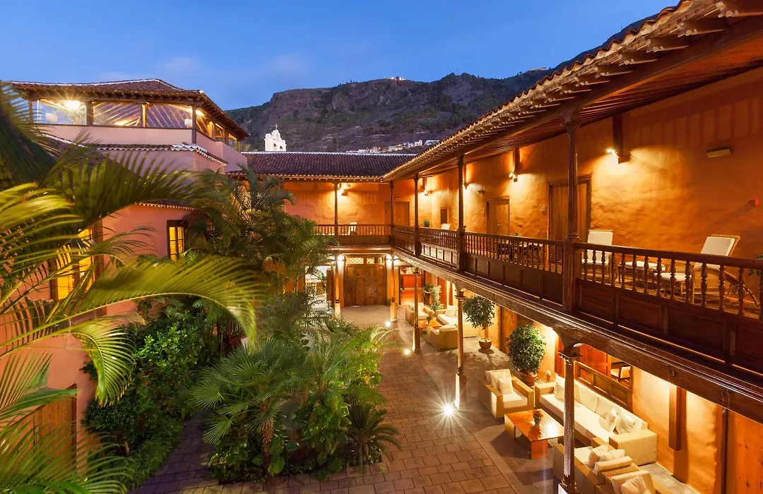 Hotel Livvo La Quinta Roja-1
